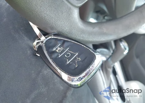 2018 Chevrolet Malibu Lt z USA, uszkodzony, nr VIN 1G1ZD5ST3JF200667